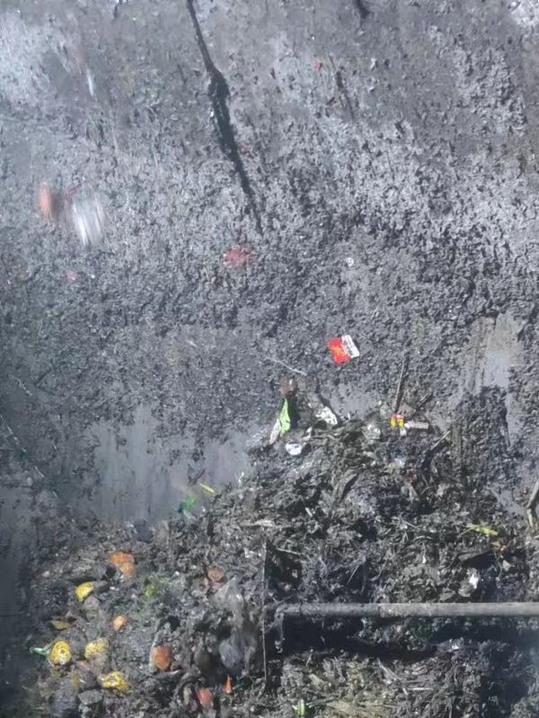 西岗污水池清理